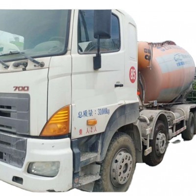 used good condition hino 700 concrete mixer truck, 8*4 for sale 14m3 concrete mixer